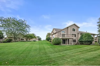 W240N2377  Range Line Ct #B, Pewaukee, WI 53072 - Photo 50