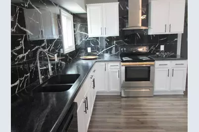 5863 S Hately Ave, Cudahy, WI 53110 - Photo 2