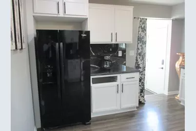 5863 S Hately Ave, Cudahy, WI 53110 - Photo 4
