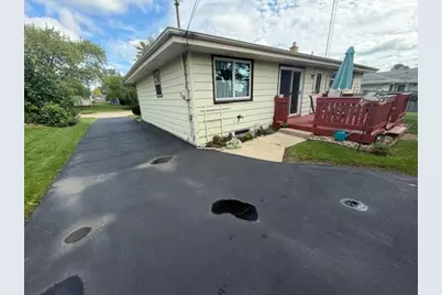 4913  Westway Ave, Racine, WI 53406 - Photo 8