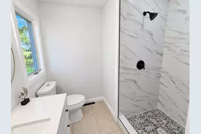 11040 N Riverland Ct, Mequon, WI 53092 - Photo 16