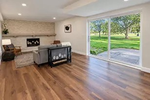 11040 N Riverland Ct, Mequon, WI 53092 - Photo 22