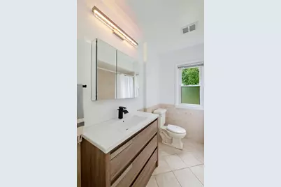 825  Circle Dr, Elm Grove, WI 53122 - Photo 20