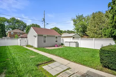 3415 N 56th St, Milwaukee, WI 53216 - Photo 4