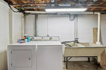 13501 W Dakota St, New Berlin, WI 53151 - Photo 28