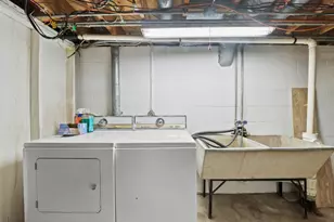 13501 W Dakota St, New Berlin, WI 53151 - Photo 28