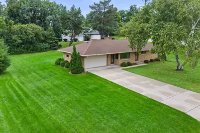 13501 W Dakota St, New Berlin, WI 53151 - Photo 42