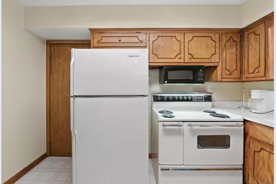 13501 W Dakota St, New Berlin, WI 53151 - Photo 6