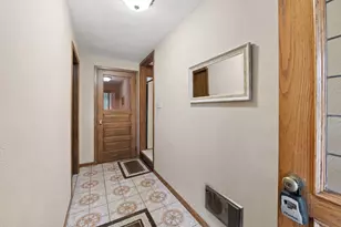 13501 W Dakota St, New Berlin, WI 53151 - Photo 2