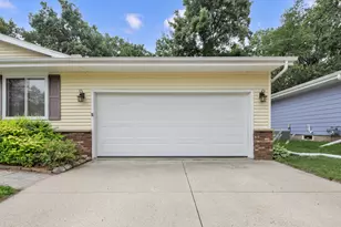 1827 Creek Rd, West Bend, WI 53090 - Photo 28