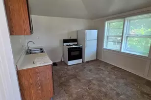 3122 N 42nd St, Milwaukee, WI 53216 - Photo 4