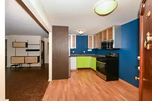 245 Country Club Dr, Lake Geneva, WI 53147 - Photo 6