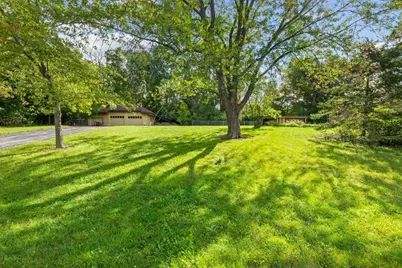 2300  Kevenauer Dr, Brookfield, WI 53005 - Photo 36