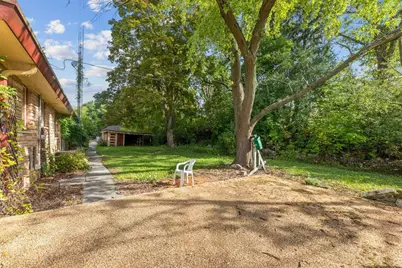 2300  Kevenauer Dr, Brookfield, WI 53005 - Photo 32