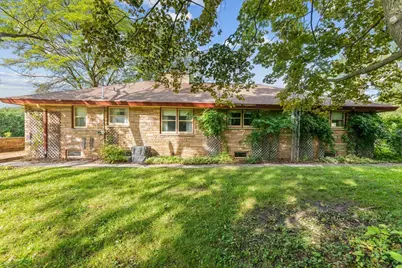 2300  Kevenauer Dr, Brookfield, WI 53005 - Photo 34