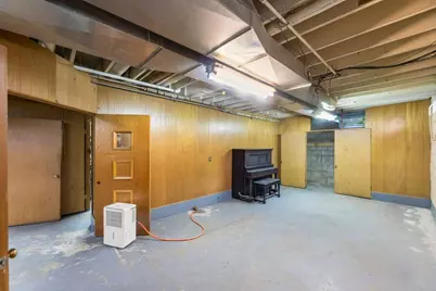 2300  Kevenauer Dr, Brookfield, WI 53005 - Photo 28