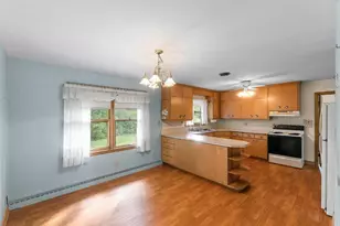 2300 Kevenauer Dr, Brookfield, WI 53005 - Photo 8