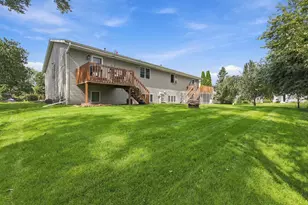 720 Timber Line Trail, Hartford, WI 53027 - Photo 8