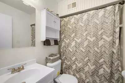 3333  5th Ave #5D, South Milwaukee, WI 53172 - Photo 6