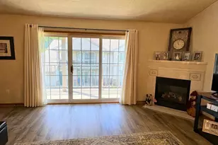 859 E Loos St, Hartford, WI 53027 - Photo 8