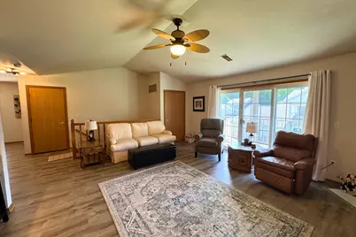 859 E Loos St #2, Hartford, WI 53027 - Photo 6