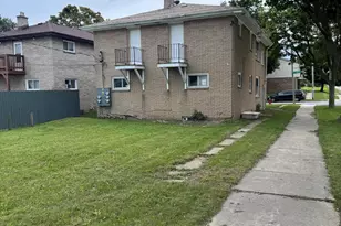1984 W Congress St, Milwaukee, WI 53209 - Photo 6