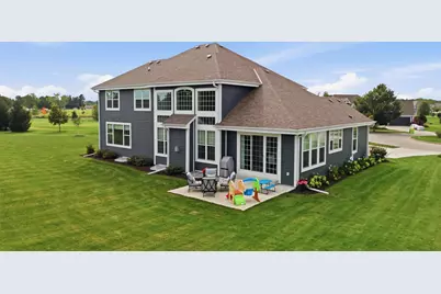 111  Sycamore Ct, Hartland, WI 53029 - Photo 66
