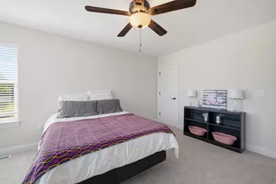 111  Sycamore Ct, Hartland, WI 53029 - Photo 46