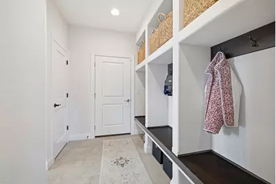 111  Sycamore Ct, Hartland, WI 53029 - Photo 24