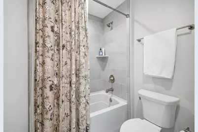 111  Sycamore Ct, Hartland, WI 53029 - Photo 44