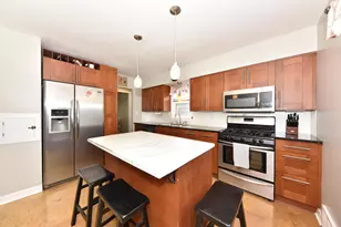 3049 N 90th St, Milwaukee, WI 53222 - Photo 8