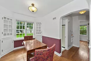 2161 W Raleigh Ave, Glendale, WI 53209 - Photo 8