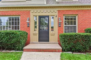 2161 W Raleigh Ave, Glendale, WI 53209 - Photo 2