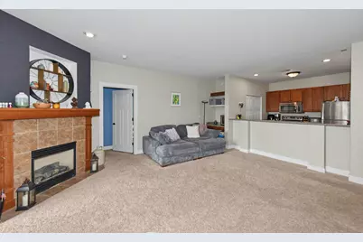 15295 W Library Ln #213, New Berlin, WI 53151 - Photo 2