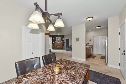 15295 W Library Ln #213, New Berlin, WI 53151 - Photo 4