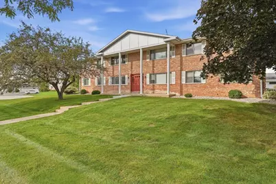 10278 W Whitnall Edge Cir #204, Franklin, WI 53132 - Photo 2