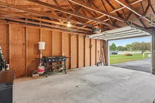 10278 W Whitnall Edge Circle, Franklin, WI 53132 - Photo 20