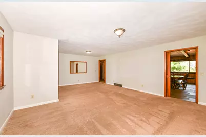 W7478  Pleasant St, Darien, WI 53115 - Photo 6