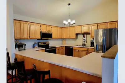 6620  Meadowlands Cir #8 C, Pleasant Prairie, WI 53158 - Photo 8