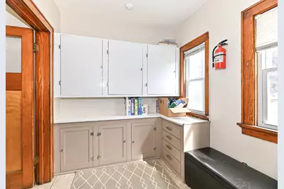 3332 S 9th Pl, Milwaukee, WI 53215 - Photo 22