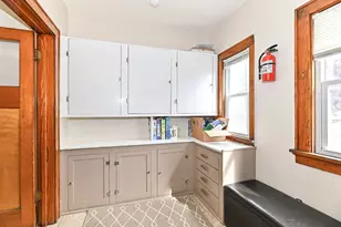 3332 S 9th Pl, Milwaukee, WI 53215 - Photo 22