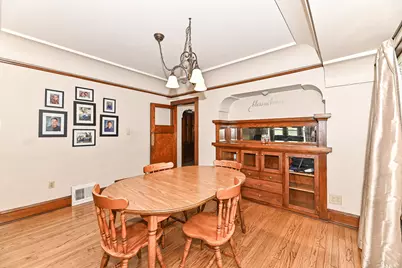 3332 S 9th Pl, Milwaukee, WI 53215 - Photo 10