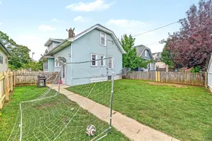 3332 S 9th Pl, Milwaukee, WI 53215 - Photo 30