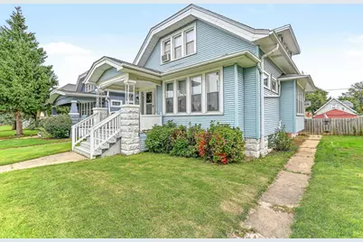 3332 S 9th Pl, Milwaukee, WI 53215 - Photo 2