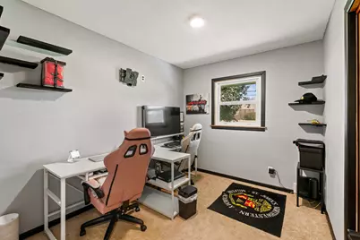 N60W22805  Silver Spring Dr, Lisbon, WI 53089 - Photo 16