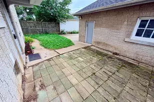 2139 N 55th St, Milwaukee, WI 53208 - Photo 8