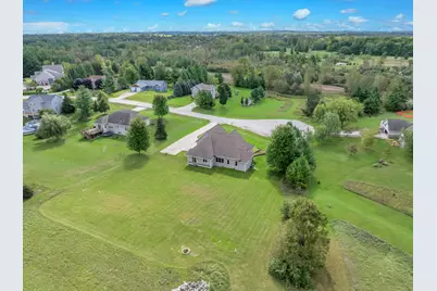 7611  Fairway Ln, Farmington, WI 53090 - Photo 8