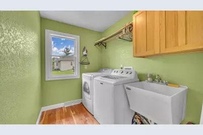 7611  Fairway Ln, Farmington, WI 53090 - Photo 20