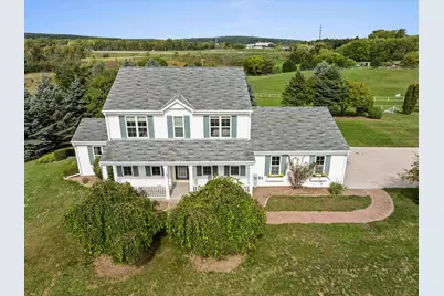 W6188  Linda Ln, Plymouth, WI 53073 - Photo 4