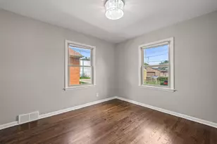 5168 N 68th St, Milwaukee, WI 53218 - Photo 8